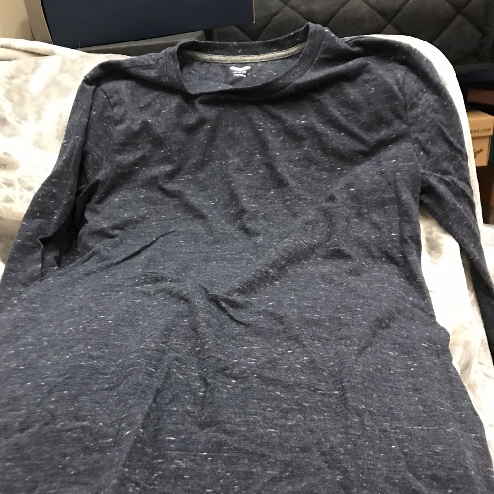 Old Navy t shirt